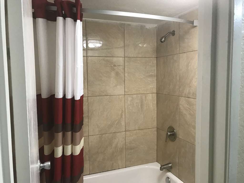 Red Roof Inn Plano Phòng bức ảnh